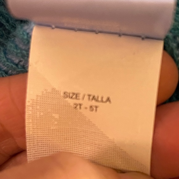 NWOT - Disney Knit Beanie Hat and Mittens Set - Picture 5 of 5